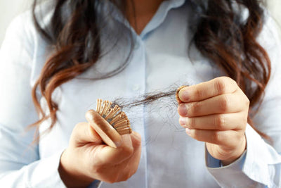 Ozempic, Mounjaro et chute de cheveux : pourquoi et que faire ?